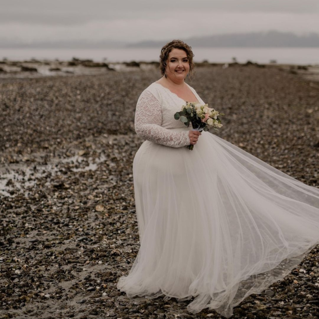 Curvy Ivory Wedding Dress with Lace and Tulle 1125