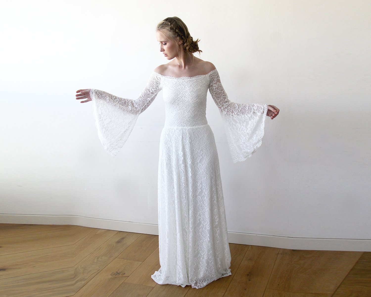 Off-Shoulder Bell Sleeve Dress With A Train #1202