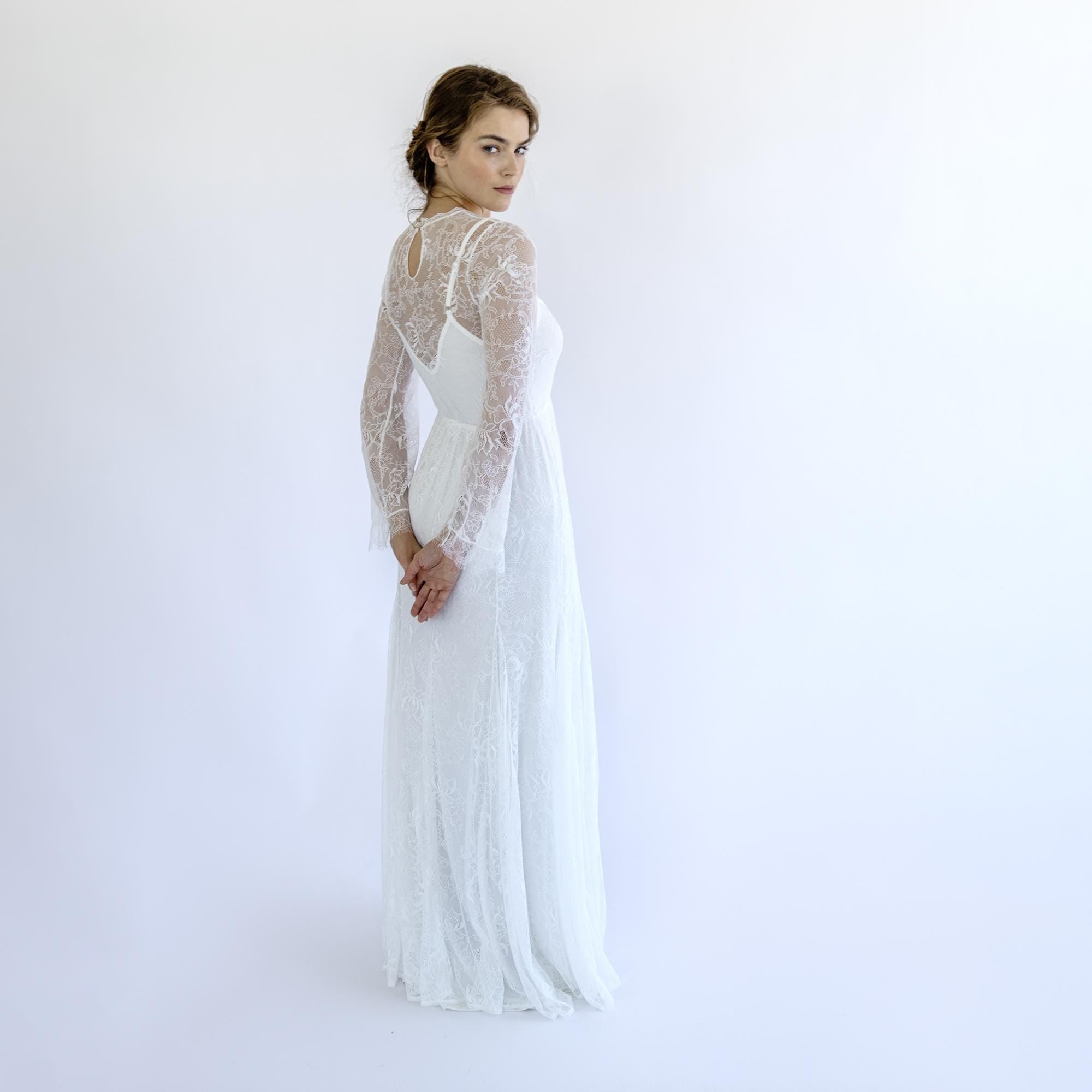 Vintage Lace Wedding Dress #1498 Vintage Lace Wedding Dress #1498